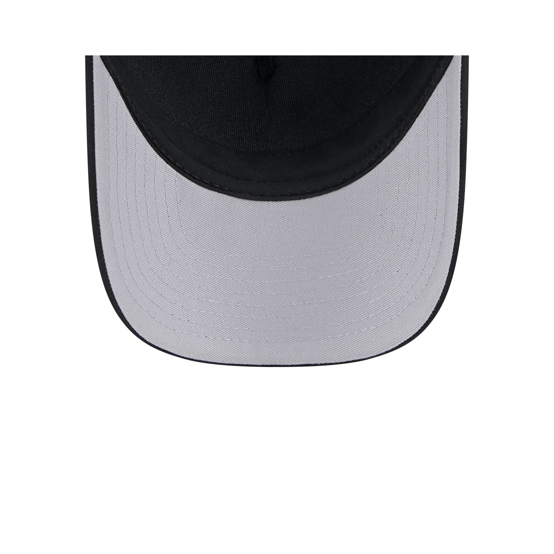 Premium Chicago Bulls Gradient Raceway Trucker Hat