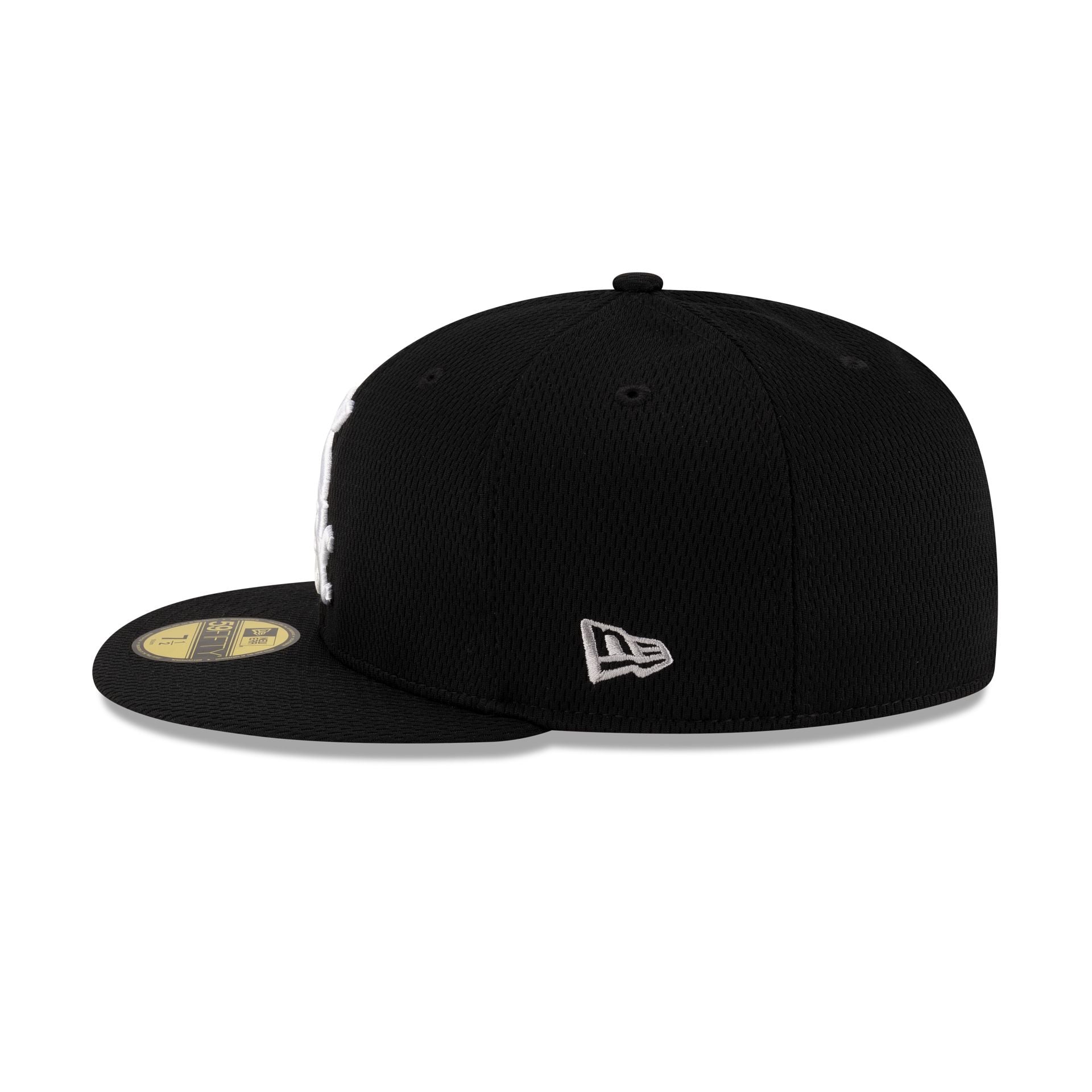 Premium Chicago White Sox 2025 Clubhouse Black 59FIFTY Fitted Hat